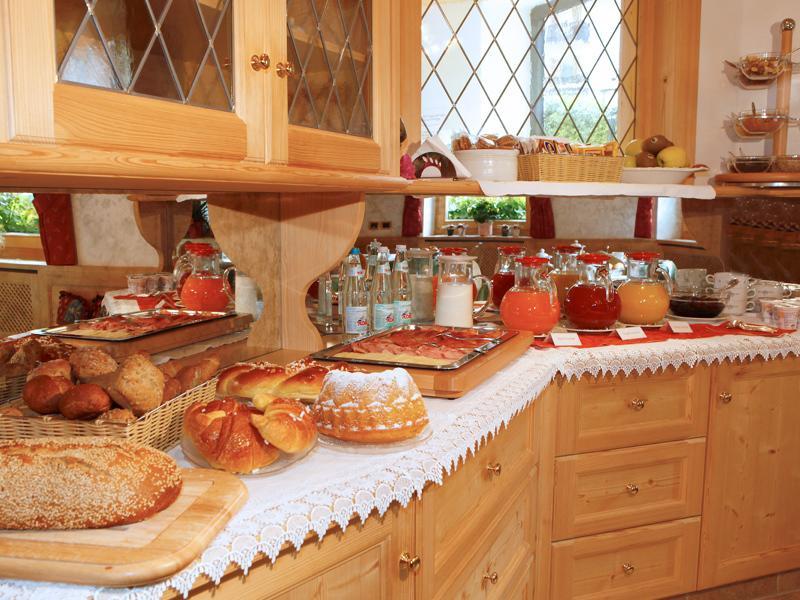 Garni Crepaz Bed & Breakfast Selva di Val Gardena Eksteriør bilde