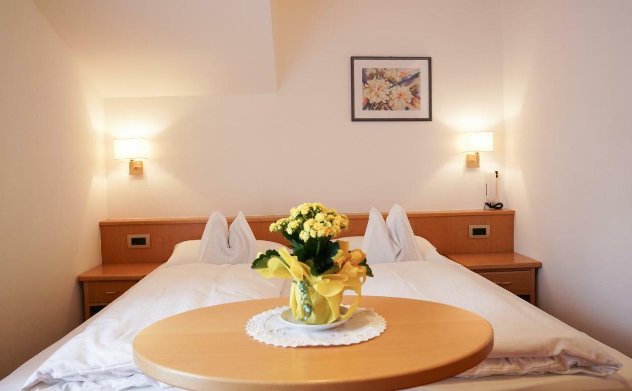 Garni Crepaz Bed & Breakfast Selva di Val Gardena Eksteriør bilde
