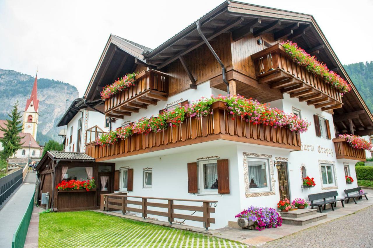 Garni Crepaz Bed & Breakfast Selva di Val Gardena Eksteriør bilde